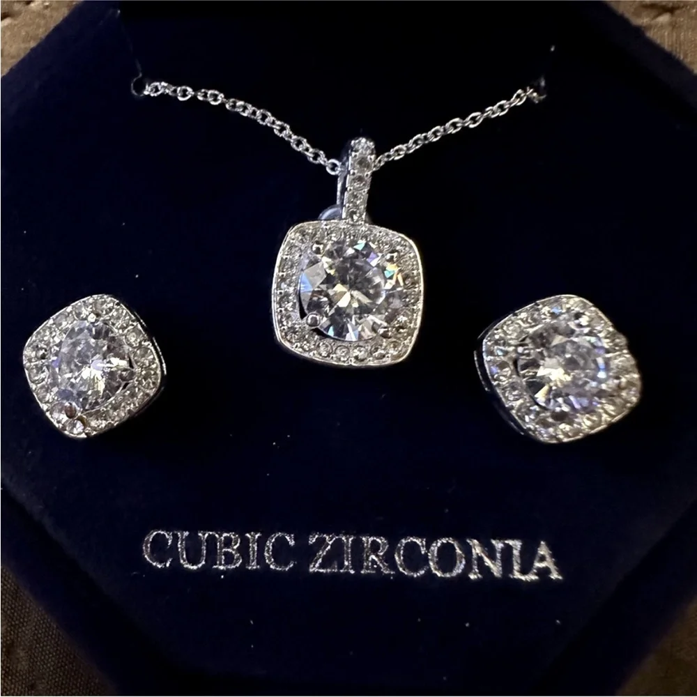 Macy's Fine Silver Plated Cubic Zirconia Necklace and Stud Earring Set NWOT‎